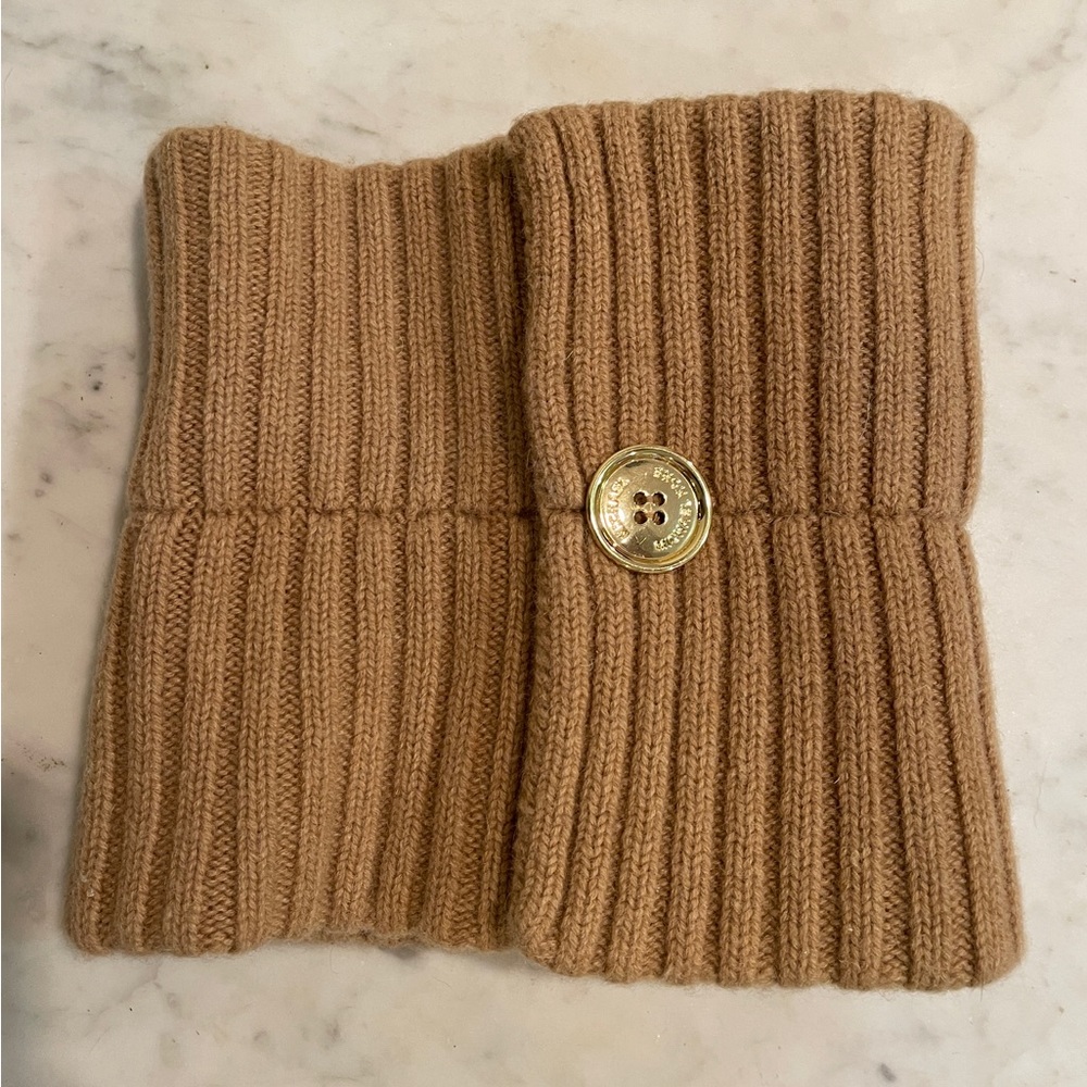 Michael Kors  Button Adjustable Wool Scarf